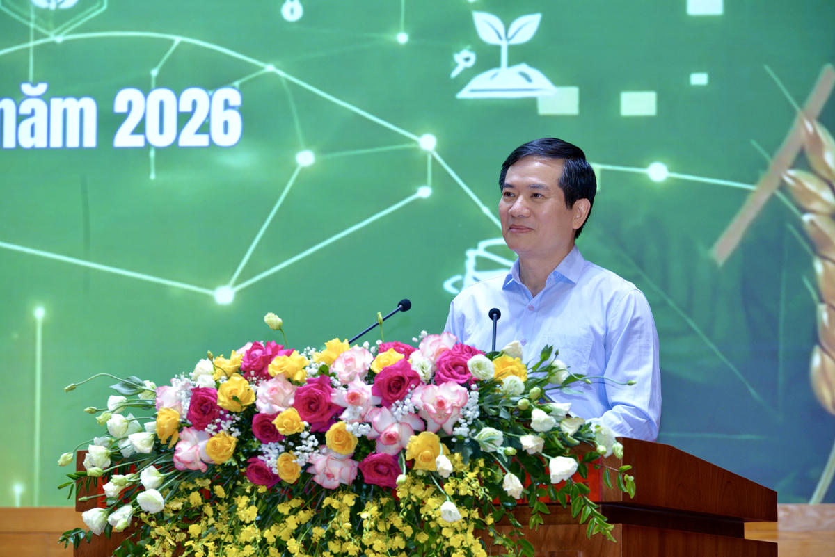 Phó Bí thư Thành ủy, Chủ tịch Ủy ban MTTQ Việt Nam TP Quảng Ninh Vũ Quyết Tiến phát biểu tại chương trình. Ảnh: Ngọc Anh.