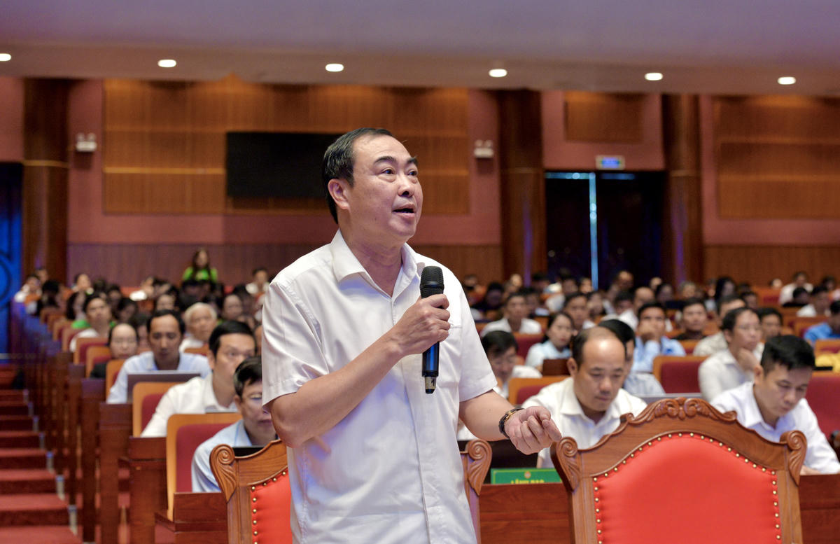 Lãnh đạo TP Quảng Ninh đối thoại, tháo gỡ vướng mắc cho nông dân