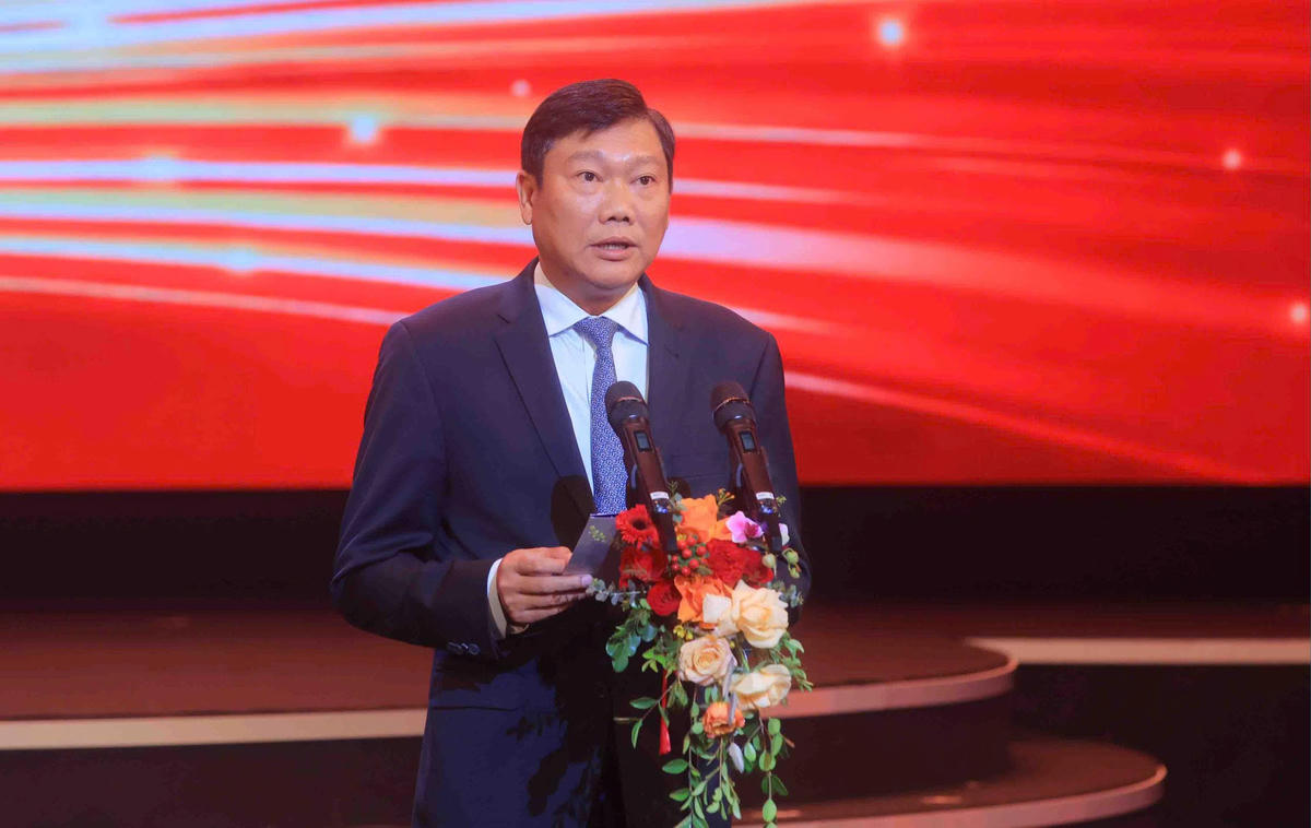 Phó Chủ tịch UBND TP Hà Nội Đỗ Anh Tuấn phát biểu chào mừng Liên hoan Truyền hình, Phát thanh, Điện ảnh CAND lần thứ XV năm 2026. Ảnh Phạm Kiên.