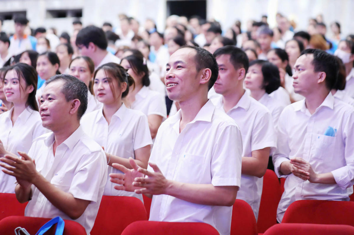 Vinh danh 10 gương mặt công nhân xuất sắc toàn quốc