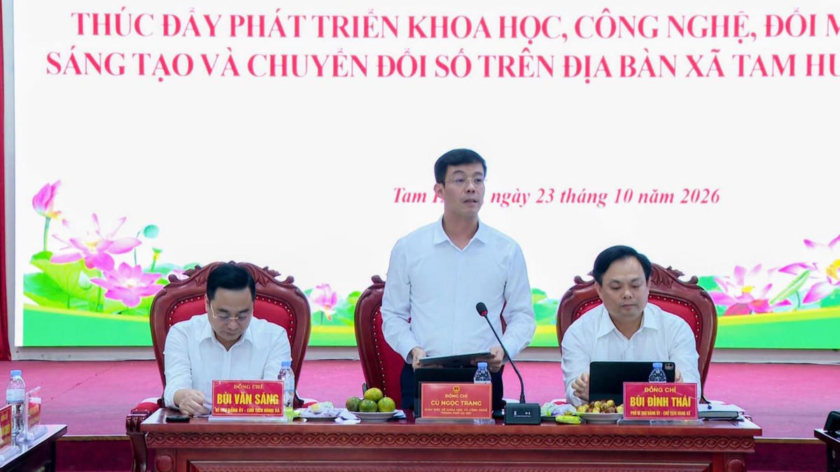 Ông Cù Ngọc Trang – Giám đốc Sở Khoa học và Công nghệ thành phố Hà Nội phát biểu tại hội nghị.