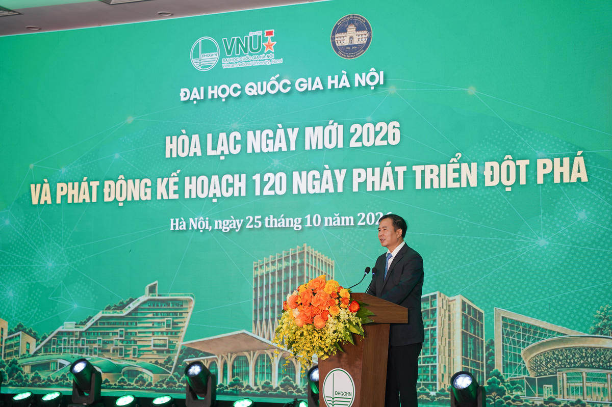 Giám đốc ĐHQGHN Bùi Thế Duy phát biểu tại sự kiện.