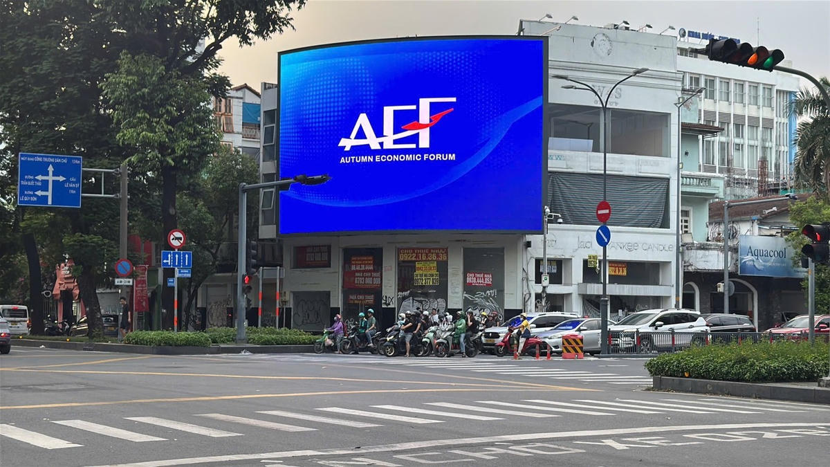 AEF 2026 được quảng bá tại phố đi bộ Myeongdong (Seoul, Hàn Quốc). Ảnh: BTC