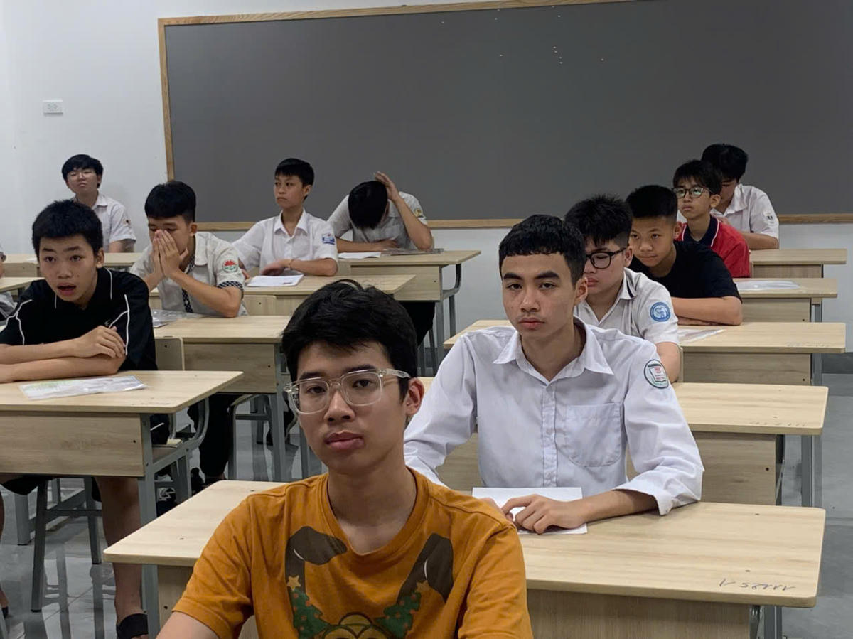 Thí sinh dự thi vào lớp 10 tại Hà Nội năm học 2026-2027. Ảnh: L.Nhi.