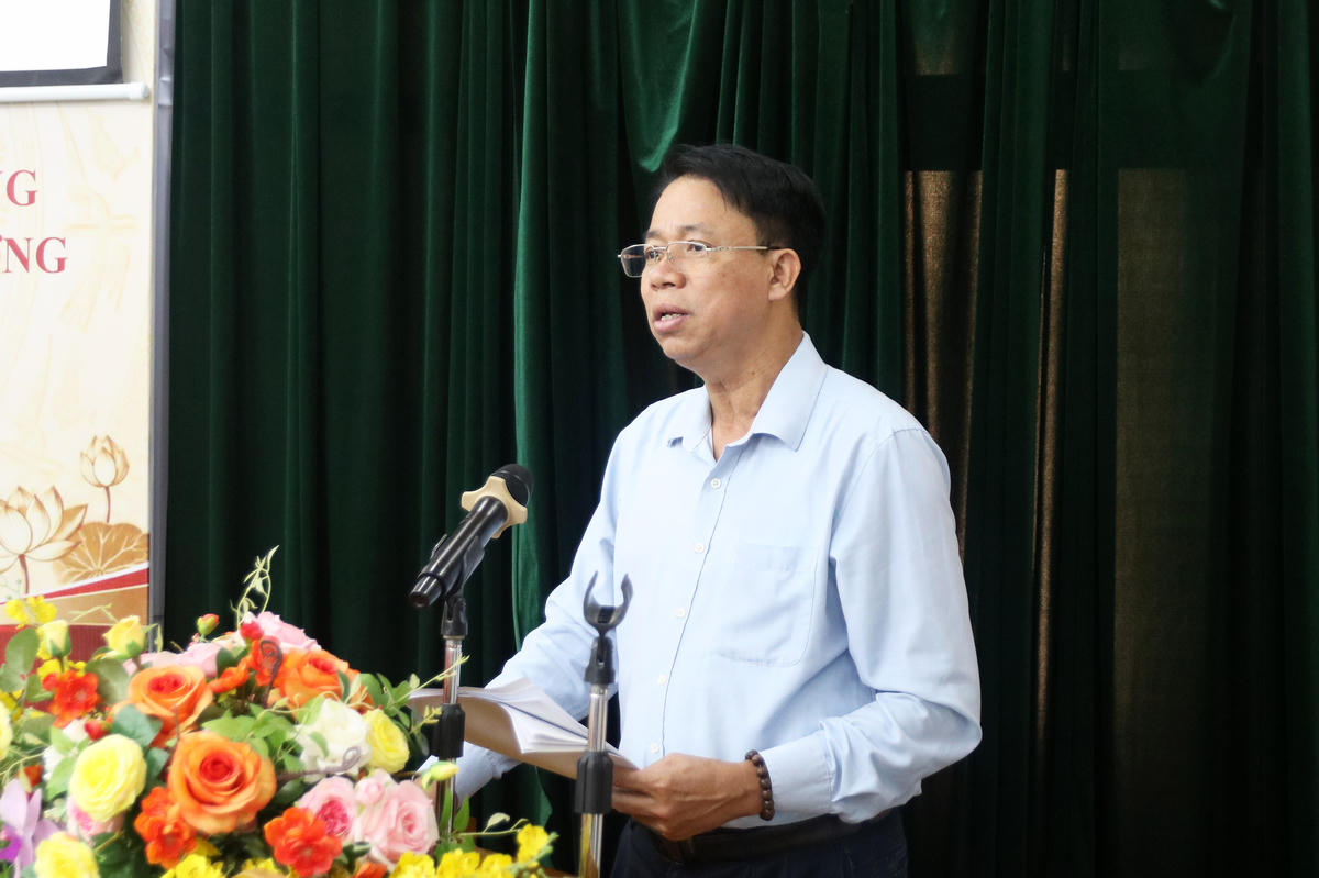 TS Lê Mậu Nhiệm - nguyên Giám đốc Trung tâm Bồi dưỡng cán bộ và Nghiên cứu khoa học MTTQ Việt Nam phát biểu tại Hội thảo.