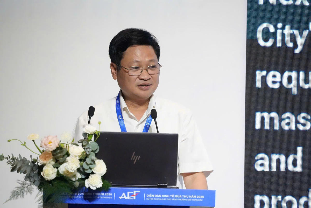 Ông Nguyễn Khắc Lịch - Cục trưởng Cục Công nghệ số và Trí tuệ nhân tạo (Bộ Khoa học và Công nghệ) nói về định hướng phát triển khoa học, công nghệ, đổi mới sáng tạo và chuyển đổi số. Ảnh: P.L