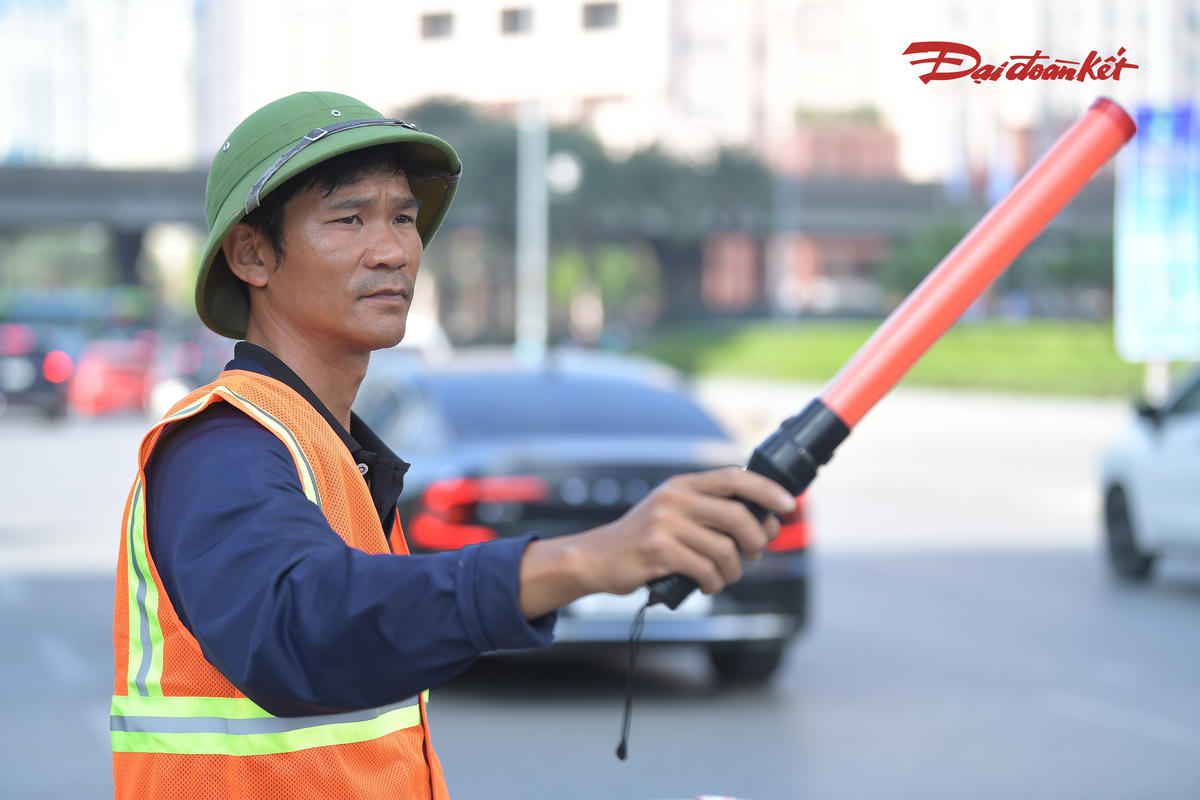 Hà Nội xén vỉa hè, di dời cây xanh để xây hầm chui gần 1.000 tỷ đồng