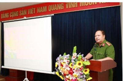 Đồng chí Đại tá Hoàng Ngọc Huynh, Phó Bí thư Đảng ủy, Phó Cục trưởng Cục Cảnh sát PCCC và CNCH phát biểu chỉ đạo tại buổi tổng duyệt.