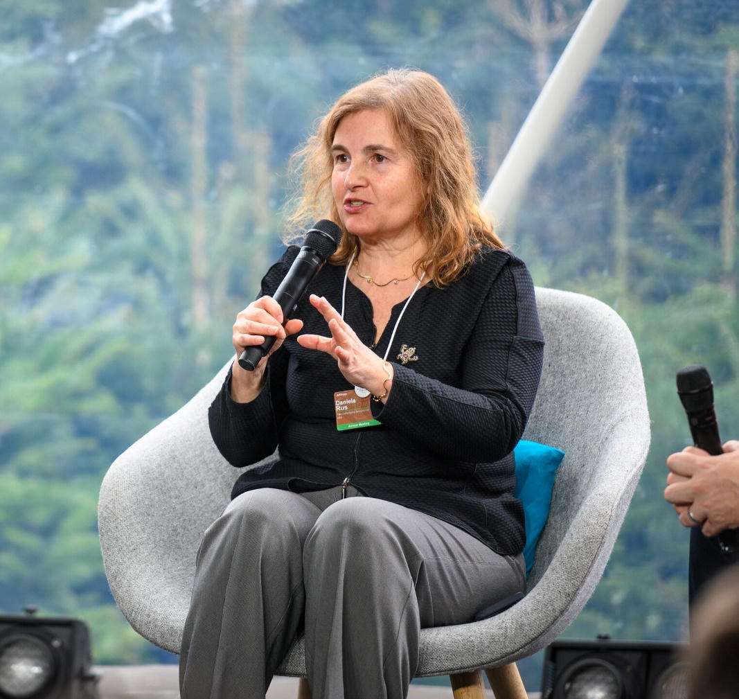 GS. Daniela Rus chia sẻ tại một sự kiện năm 2024. Ảnh: IIEE.