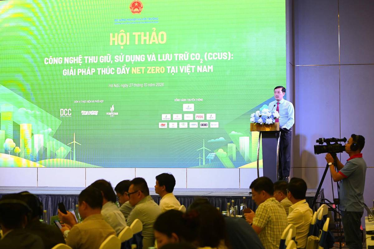 Thứ trưởng Bộ Nông nghiệp và Môi trường Lê Trọng Yên phát biểu chỉ đạo tại hội thảo. Ảnh: Tùng Đinh.