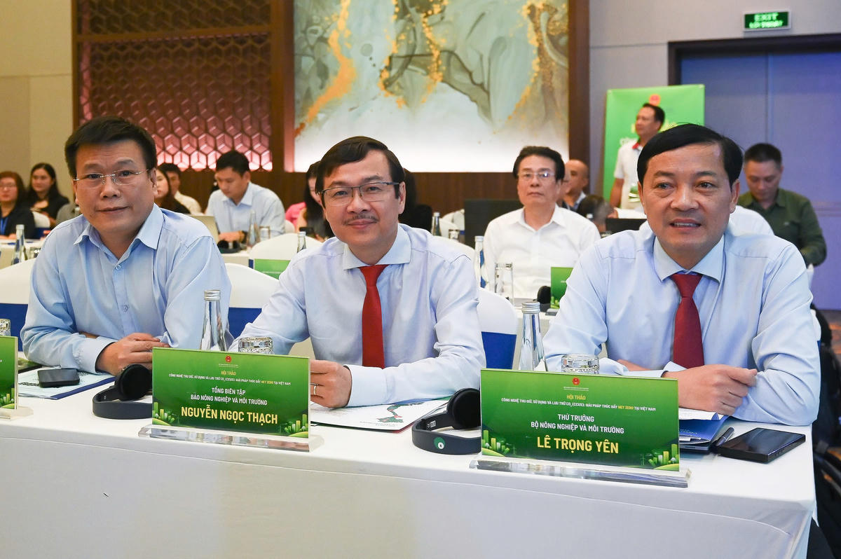 Các đại biểu tham dự hội thảo. Ảnh: Tùng Đinh
