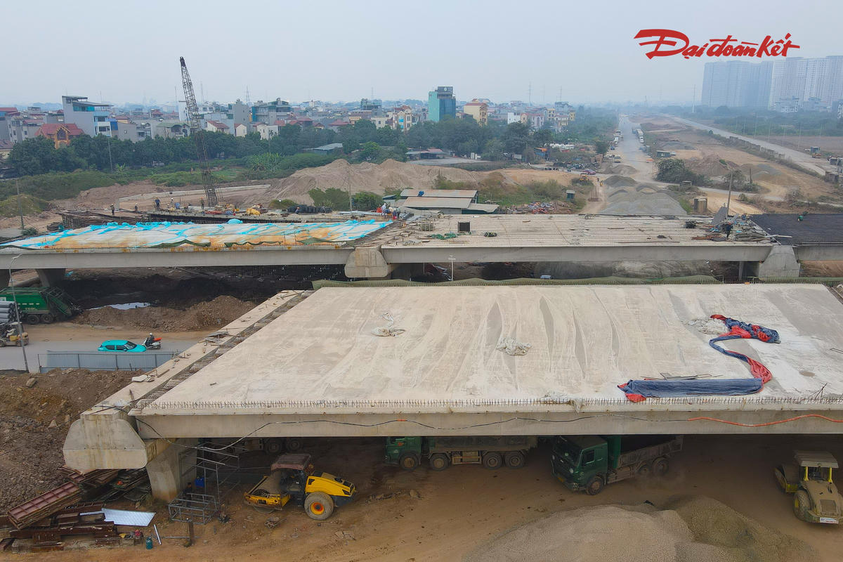 Sau khi hoàn thành, nút giao Vành đai 4 - Quốc lộ 6 sẽ góp phần kết nối tuyến đường vành đai với trục giao thông hướng tâm, tạo điều kiện để phương tiện chuyển hướng thuận lợi hơn giữa các tuyến.
