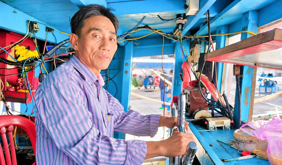 Miền Trung: Ngư dân yên tâm bám biển mùa biển động
