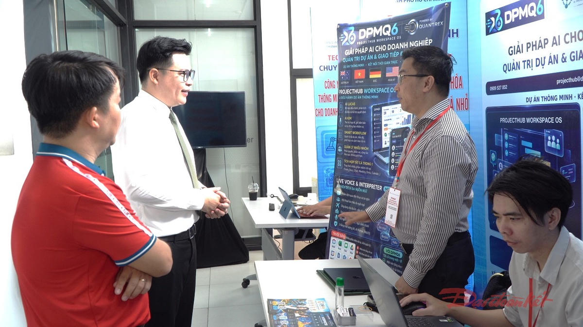 Một giải pháp AI ứng dụng vào quản trị được giới thiệu tại triển lãm công nghệ diễn ra tại TPHCM ngày 30/10. Ảnh: T.Luân