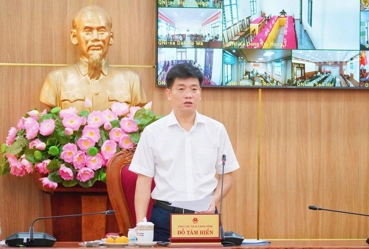 Phó Chủ tịch UBND tỉnh Quảng Ngãi Đỗ Tâm Hiển phát biểu tại buổi làm việc. Ảnh: BT.