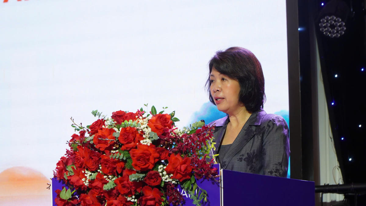 Thứ trưởng Bộ Ngoại giao Nguyễn Thị Hoàng Vân phát biểu tại sự kiện.