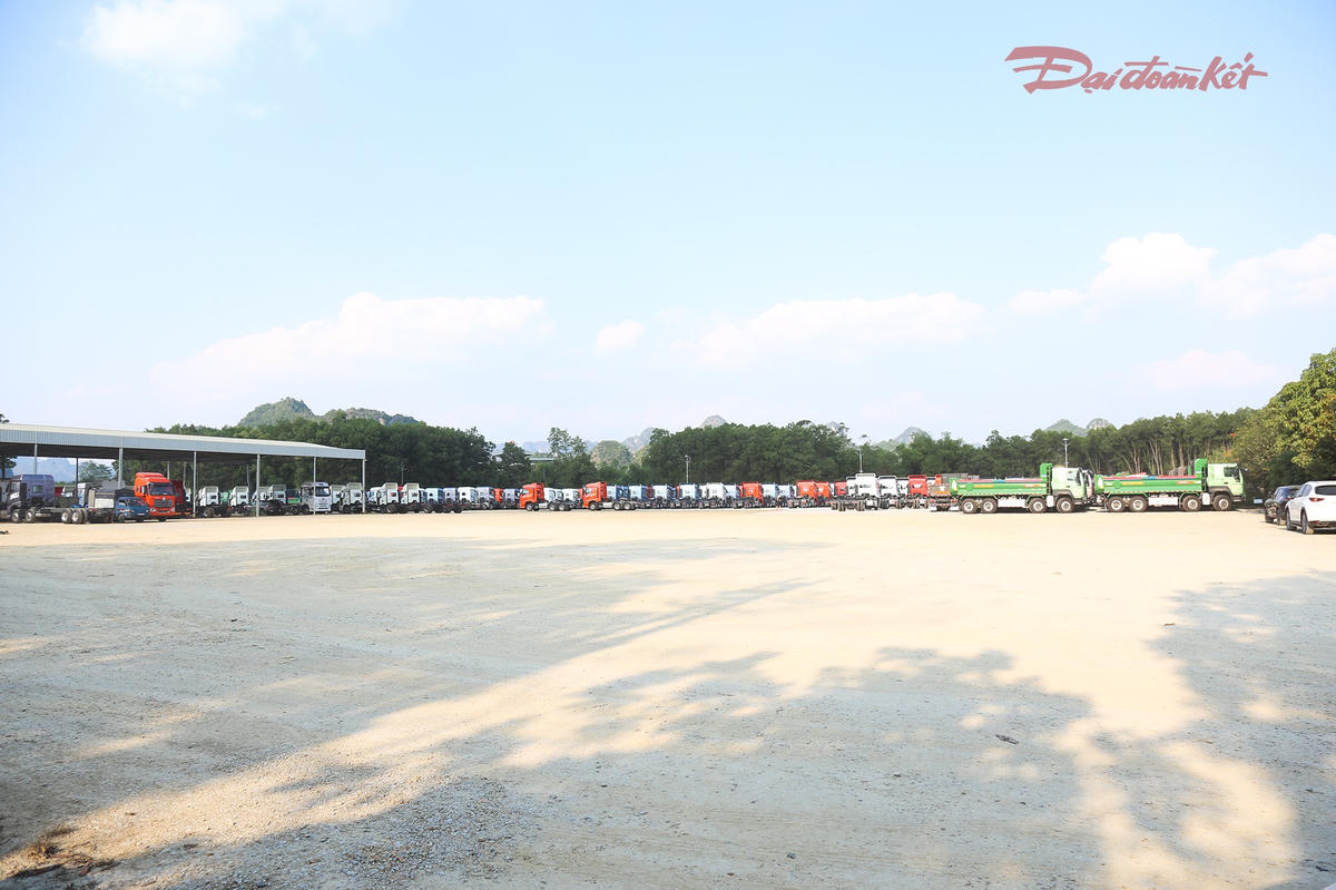 Cửa khẩu Tà Lùng có hệ thống kho bãi đáp ứng tốt nhu cầu của doanh nghiệp. Ảnh: Hân Nguyễn.