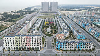 Nhiều đổi thay trên bán đảo đẹp nhất Quảng Bình