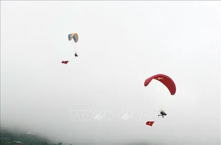 Bay trên mùa nước đổ Mù Cang Chải