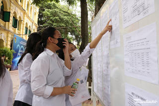 Vì sao điểm chuẩn học bạ Trường Đại học Luật Hà Nội lên tới 30 điểm?