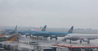 Đóng cửa tạm thời 4 sân bay ở miền Trung do ảnh hưởng bão số 6