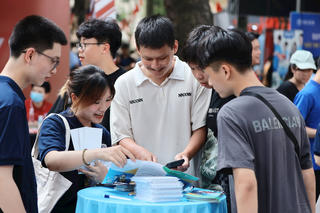 Sức hút ngành công nghệ đẩy điểm chuẩn đại học tăng cao