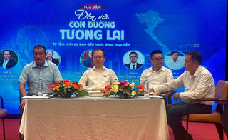 Tọa đàm và phát động cuộc thi viết đến với 'Con đường tương lai'