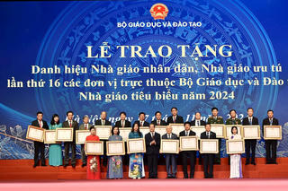 Gần 1.200 nhà giáo được phong tặng danh hiệu Nhà giáo nhân dân, Nhà giáo ưu tú năm 2024