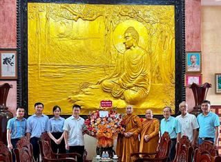 Đắk Lắk: Thăm, chúc mừng các cơ sở Phật giáo nhân dịp Đại lễ Phật đản