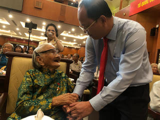 TP HCM họp mặt người có công tiêu biểu nhân dịp kỷ niệm 76 năm Ngày thương binh - liệt sĩ 