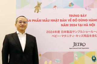 Trưởng đại diện Tổ chức Xúc tiến thương mại Nhật Bản tại Hà Nội, ông Ozasa Haruhiko: Chúng tôi quan tâm đến thị trường tiêu dùng Việt Nam