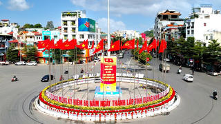 Quảng Ninh rực rỡ cờ hoa chào đón kỷ niệm 60 năm Ngày thành lập tỉnh