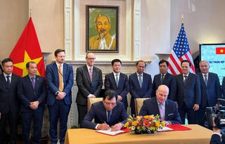 Việt Nam-Hoa Kỳ ký kết và công bố nhiều thỏa thuận hợp tác kinh tế, thương mại