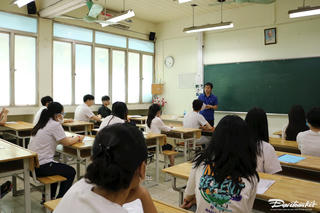 Tranh cãi trái chiều tuyển thẳng lớp 10 bằng IELTS: Bộ GDĐT nói gì?