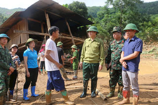 Kịp thời sẻ chia với đồng bào vùng lũ