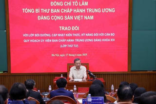 Tổng Bí thư trao đổi với Lớp Bồi dưỡng cán bộ quy hoạch Ủy viên TW Đảng khóa XIV