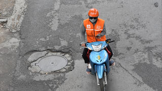 Tuyến đường dưới chân dự án nghìn tỷ Nhổn - ga Hà Nội: Nỗi bất an cho người tham gia giao thông