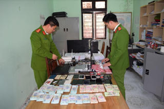 Triệt phá đường dây đánh bạc qua mạng quy mô hơn 6.000 tỷ đồng