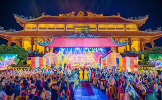 Quảng Ninh: Đặc sắc đêm văn nghệ mừng ngày sinh Phật hoàng Trần Nhân Tông