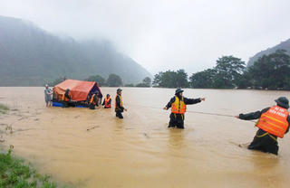 Quảng Bình: Thêm một người mất tích do lũ cuốn trôi