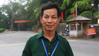 Đồng hành cùng người dân vượt khó