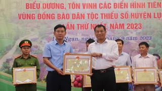 Lục Ngạn (Bắc Giang): Lần đầu tiên biểu dương điển hình tiên tiến vùng DTTS 