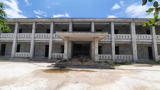 Nhà thầu lãnh án, 3 công trình trường học dở dang