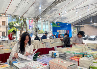 Khơi dậy văn hóa đọc ở giới trẻ