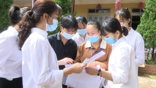 Đăng ký thi tốt nghiệp THPT năm 2022: Nhóm ngành xã hội áp đảo