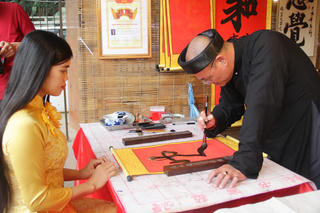 Xin chữ đầu năm