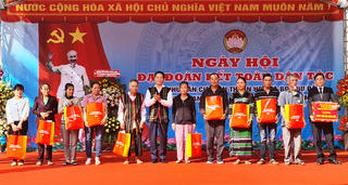 Trưởng ban Kinh tế Trung ương dự Ngày hội Đại đoàn kết tại Đắk Nông