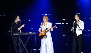 Mỹ Tâm nhảy bốc lửa, chơi hàng loạt nhạc cụ trong liveshow Tri âm