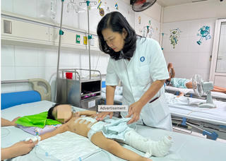 Cứu sống bé gái 3 tuổi nguy kịch vì bị công nông cán qua người