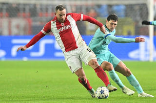 Barcelona thua cay đắng trên sân của Royal Antwerp